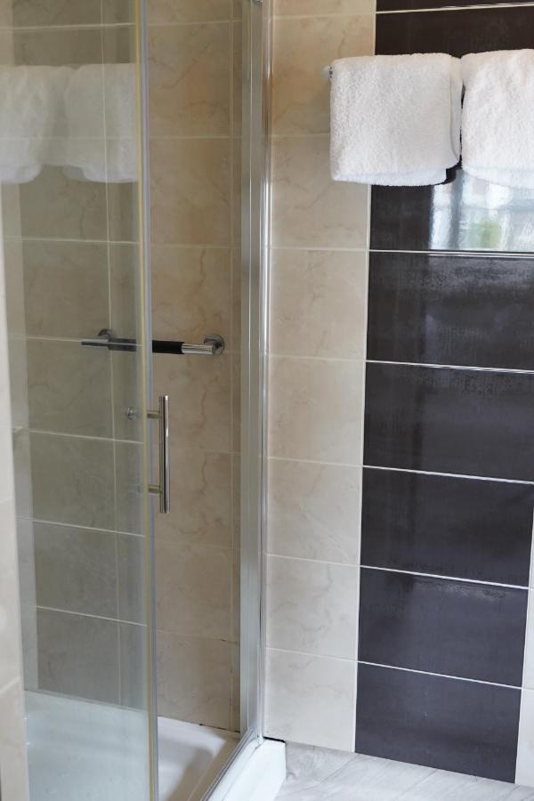 Slieve Bloom Manor Hostel Килларни Экстерьер фото