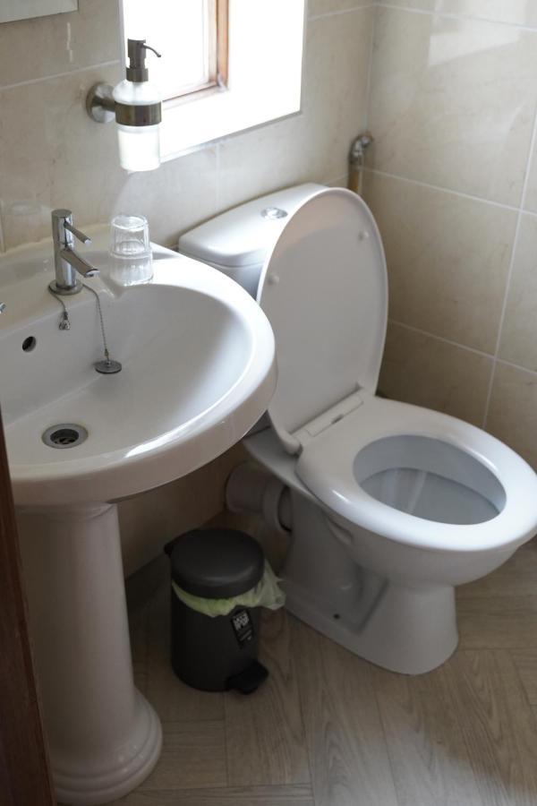 Slieve Bloom Manor Hostel Килларни Экстерьер фото